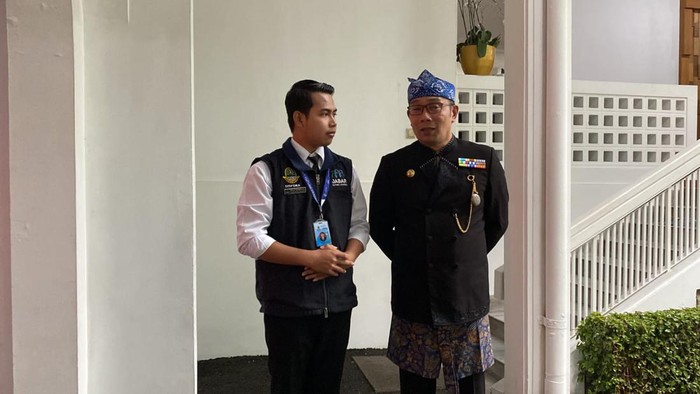 Ajudan Ridwan Kamil lulus di UB