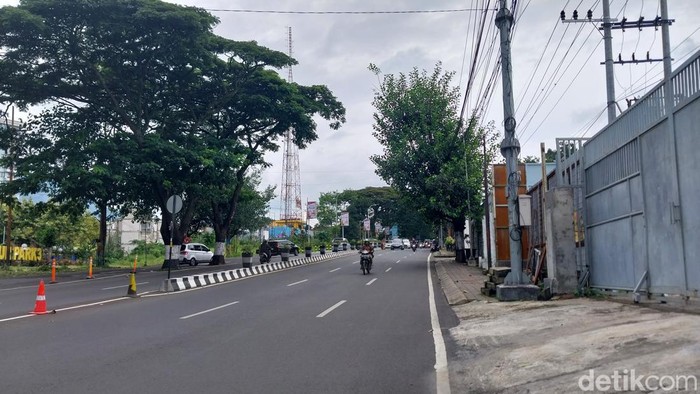 Arus Lalu Lintas di Jalan Ir Soekarno atau depan Jatim Park 3 saat libur nyepi
