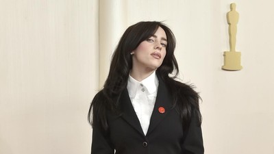 5 Artis Berbusana Terburuk di Oscars 2024, Billie Eilish Gagal Tampil Memukau