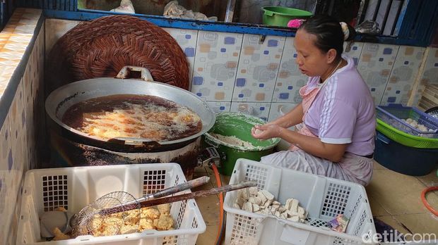 Kampung pempek cindo di 7 Ulu