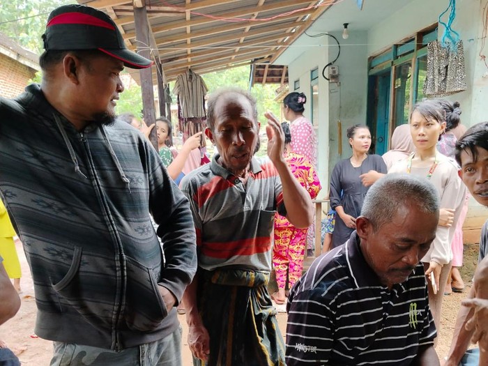Nelayang di Sumenep yang berhasil dievakuasi