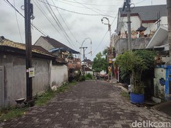 Suasana di salah satu perumahan Lingkungan/ Banjar Uma Buluh, Desa Canggu, Kecamatan Kuta Utara, Senin (11/3/2024).