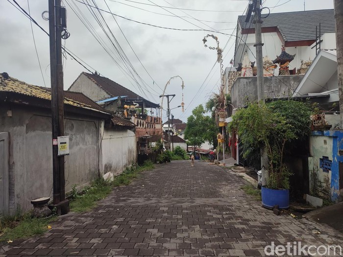 Suasana di salah satu perumahan Lingkungan/ Banjar Uma Buluh, Desa Canggu, Kecamatan Kuta Utara, Senin (11/3/2024).