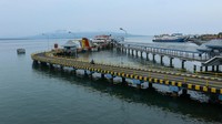 Suasana sepi di dermaga Pelabuhan Ketapang, Banyuwangi, Jawa Timur, Senin (11/3/2024).