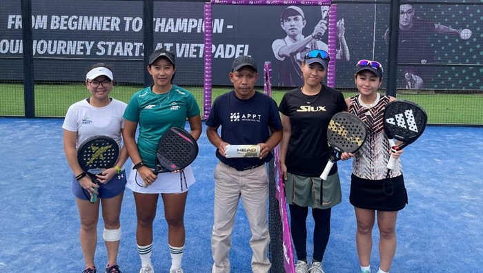 Indonesia Padel Team baru saja mengikuti Tournament Internatiional Asia Pacific Padel 2024. Seri ketiga ini akan digelar di Ho Chi Minh, Vietnam, pada 8-10 Maret 2024.