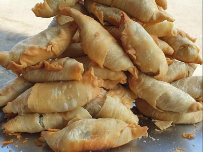 20 Pisang Molen yang Manis Renyah Ada di Sini