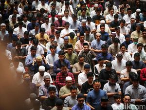 Keutamaan Sholat Tarawih Malam 1-30 Ramadan