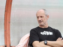 Dihantui Zona Degradasi, Pelatih PSS Janji Habis-habisan di Sisa Laga