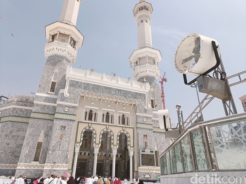 Puasa Ramadan Pertama di Makkah