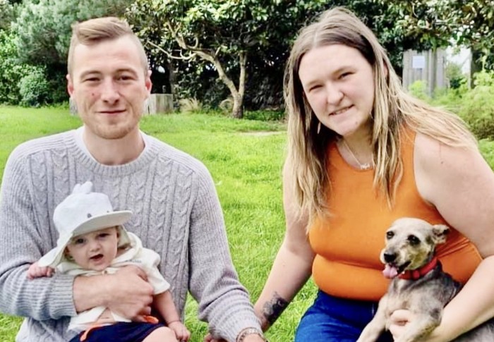 Rachel Taylor, Joe Hutchins