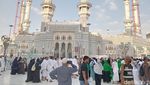 Momen Ngabuburit Puasa Ramadan Pertama di Tanah Suci