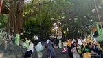 Potret Ziarah ke Makam Sunan Giri