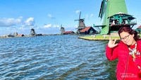 Kincir angin di Belanda.