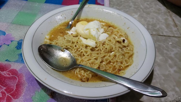 Jadwal Imsak Mepet, Terpaksa Sahur Pakai Mi Instan? Ini Saran Dokter Gizi