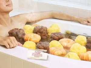 5 Perlengkapan Mandi Inspirasi Makanan, Odol Samyang dan Shampo Vanila