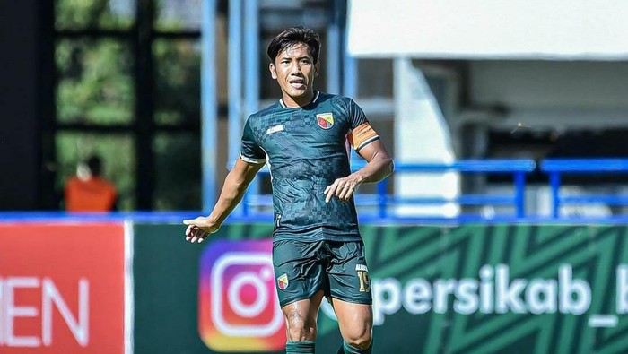 Ahmad Bustomi