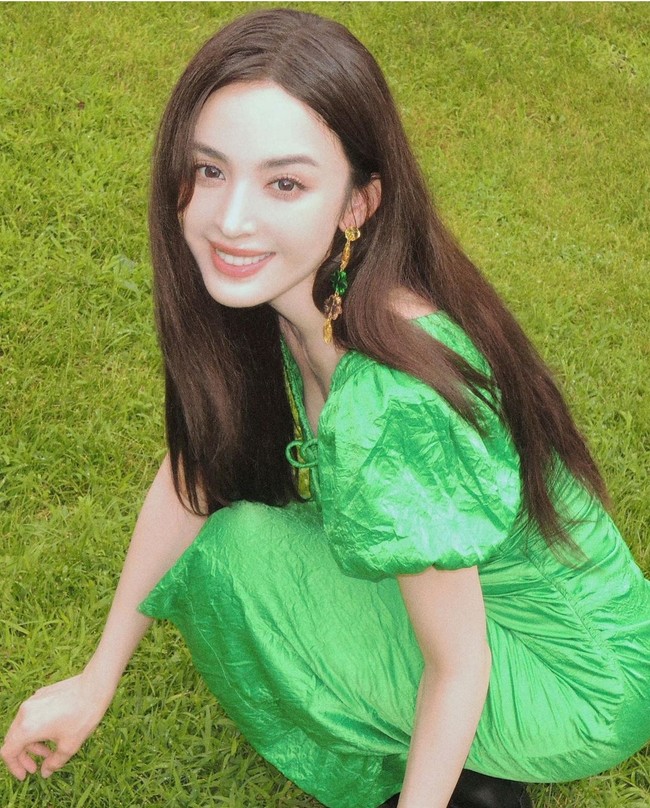 Gu Li Na Zha lahir pada tahun 1992. Dia adalah seorang Uighur dari provinsi Xinjiang, China. Gu Li Na Zha mendapatkan ketenarannya atas penampilannya dalam serial TV fantasi tahun 2012 “Xuan-Yuan Sword: Scar of Sky”. Foto: Dok. Instagram