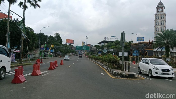 Arus lalin di Jl Raya Puncak, Bogor, lancar jaya (Muchamad Sholihin/detikcom)