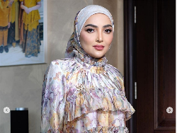 Foto 7 Gaya Ashanty Pakai Hijab, Rajin Ikut Kajian dan Ingin Dapat Hidayah