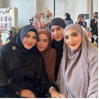 Ini salah satu penampilan Ashanty memakai hijab syari dari brand lokal. Foto: Dok. Instagram