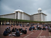 Melihat Suasana Istiqlal saat Ramadan, Ada Bazar UMKM hingga Bukber