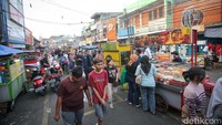 Gimana detikers, tertarik buat berburu takjil di Pasar Lama Tangerang?