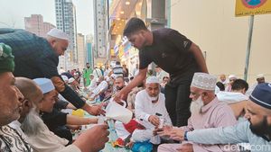 Momen Buka Puasa di Makkah, Siap-siap Dicegat