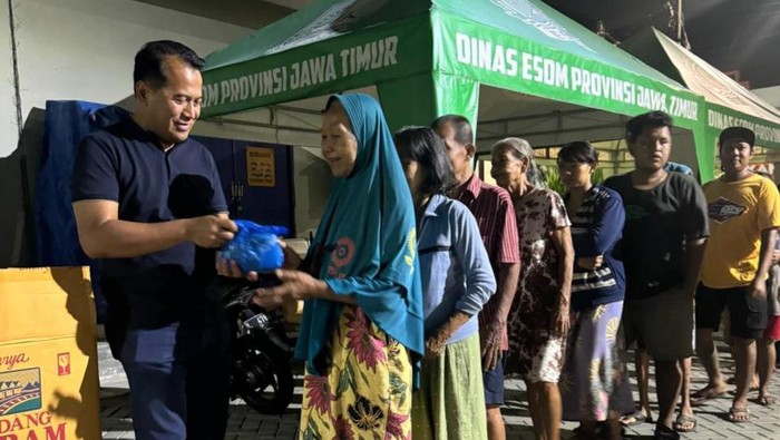 ESDM Jatim berbagi pakey makan sahur