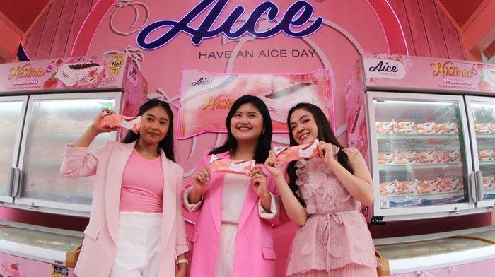 Inovasi Bisnis Hadirkan Tren Rasa Es Krim Kekinian Produsen es krim asal Indonesia memperkenalkan produk inovatif terbarunya, Aice Histeria Peach. Ini juga sebagai bentuk penghargaan untuk perempuan.