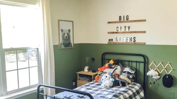 Kamar tidur warna hijau/The Grounded Home via The Spruce Kamar tidur warna hijau/The Grounded Home via The Spruce
