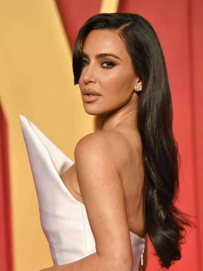 Kim Kardashian arrives at the Vanity Fair Oscar Party on Sunday, March 10, 2024, at the Wallis Annenberg Center for the Performing Arts in Beverly Hills, Calif. (Photo by Evan Agostini/Invision/AP)