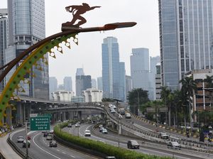 Wacana Mobil Hybrid Pakai Pelat Biru dan Bebas Ganjil-Genap, Kamu Setuju?
