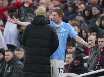 Momen Kevin De Bruyne Ngomel-ngomel, Kesal Banget sama Pep ya?