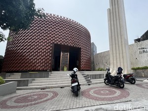 Masjid di Solo, Punya Arsitektur Unik, Berdiri di Tengah Zona Hitam