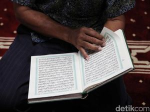 Doa Khatam Al-Quran Lengkap Versi Singkat dan Panjang