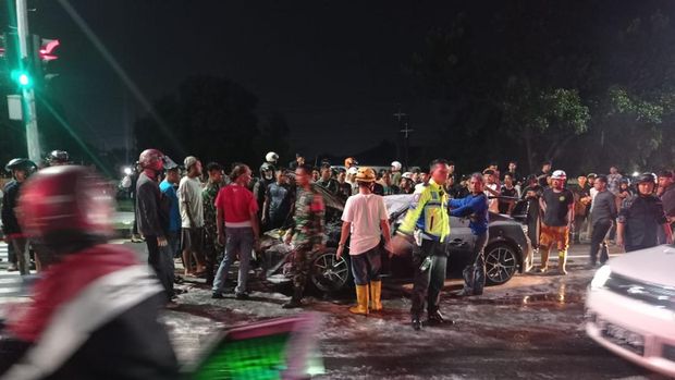 Viral Sedan Sport Toyota FT 86 Terbakar di Ringroad Barat Sleman