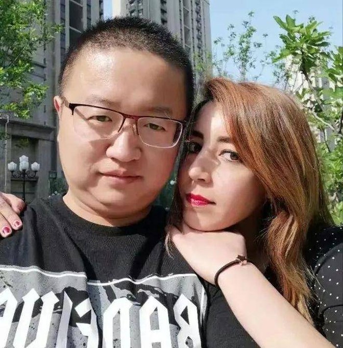 Nguyen Bang dan istrinya