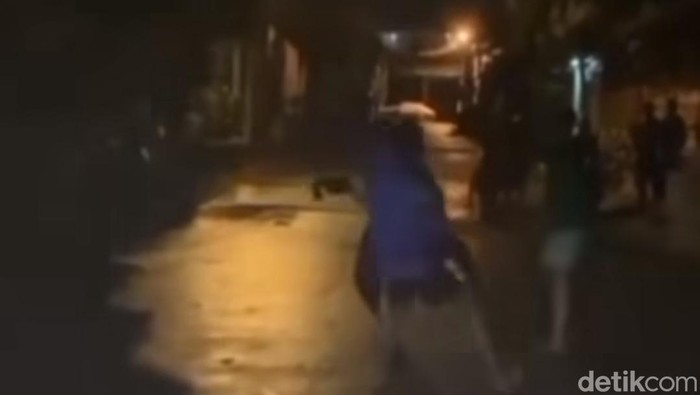 Perang sarung di Bogor (tangkapan layar)