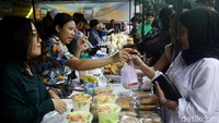 Berdasarkan pantauan detikcom, pengunjung telah memedati kawasan ini sejak pukul 14.30 WIB.