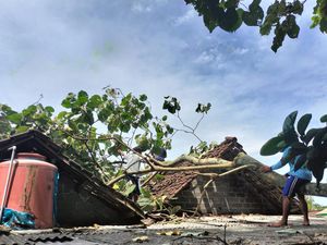 Rumah Warga Gandusari Blitar Roboh Disapu Angin Kencang