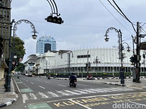 Suasana Kota Bandung di Hari Pertama Puasa, Sepi dan Sejuk
