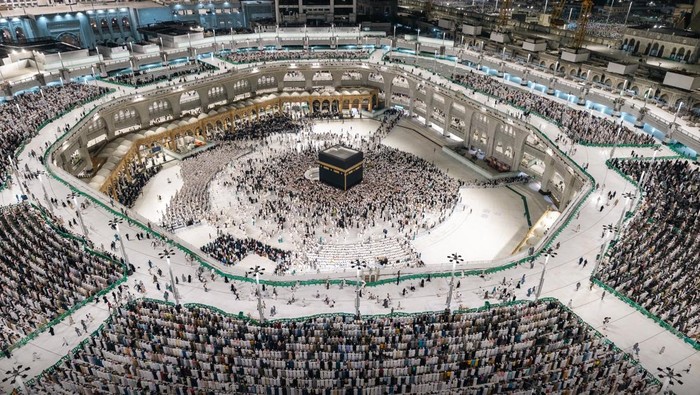 Arab Saudi Buat Aturan Baru, Masuk Makkah Kini Tak Bisa Sembarangan