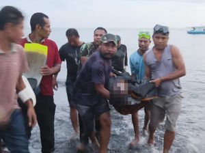 Nelayan Terseret Gelombang Saat Berenang ke Perahu Ditemukan Tewas