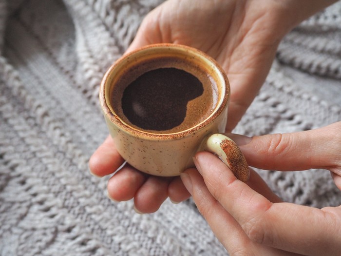 5 Tips Nyaman Minum Kopi Saat Puasa dari Dokter di Arab