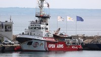 Sebuah kapal yang membawa hampir 200 ton (220 ton) makanan ke Gaza meninggalkan pelabuhan di Siprus pada Selasa pagi (12/3) dalam proyek percontohan untuk membuka jalur laut baru untuk memberikan bantuan kepada penduduk yang berada di ambang kelaparan.