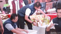 Lebih lanjut, kesembilan, kasus narkotika sabu total 10 kilogram oleh satgas P3GN Dittipidnarkoba Bareskrim Polri. Terakhir, kasus narkotika jenis sabu total 70 kilogram.