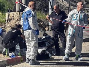 Remaja Tikam 2 Personel Keamanan Israel di Tepi Barat