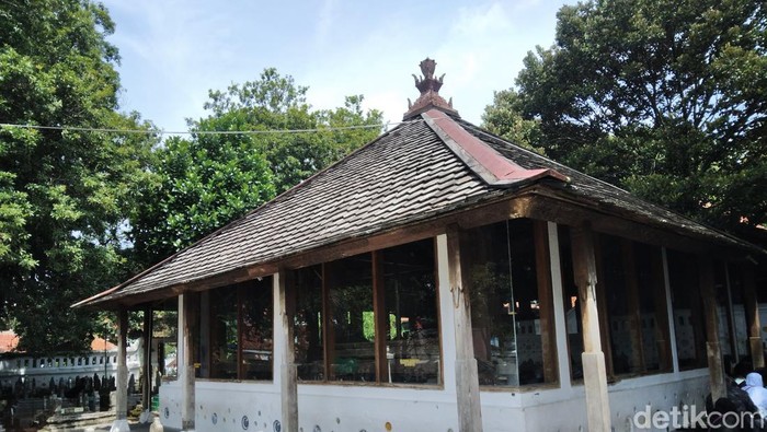 Astana Gunung Sembung Kabupaten Cirebon
