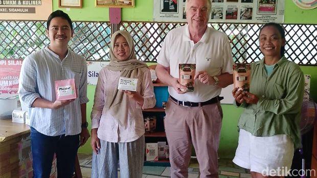Cerita Iis yang bantik setir dari mantan penjaga kantin menjadi pengusaha kopi ternama di Pangandaran