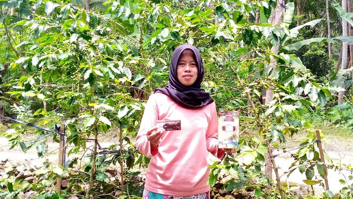 Cerita Iis yang bantik setir dari mantan penjaga kantin menjadi pengusaha kopi ternama di Pangandaran
